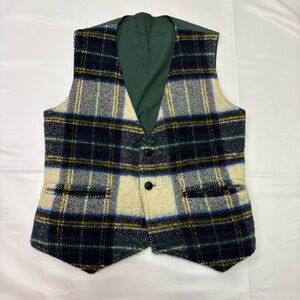 Vintage Wool Flannel Vest Wom’s Small Green Plaid Button Up Funky Unique Grandpa